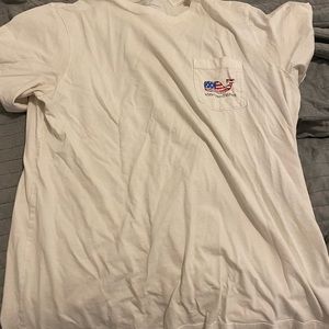 Vineyard Vines medium USA tshirt mens